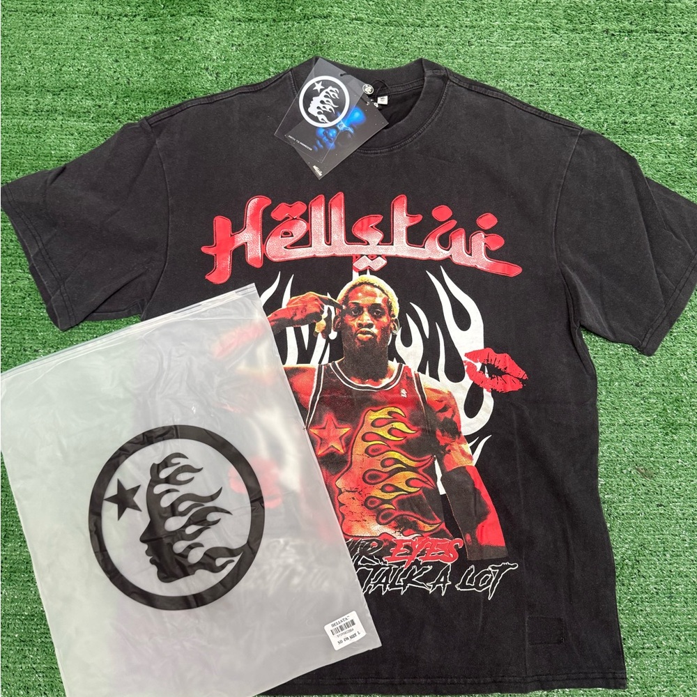 Hëllstar Black Graphic Tee